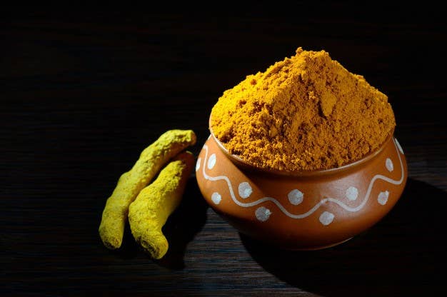 HECOSFAIR - Wholesale Dried Spice - Organic & Fairtrade White Turmeric Powder From Kampot0