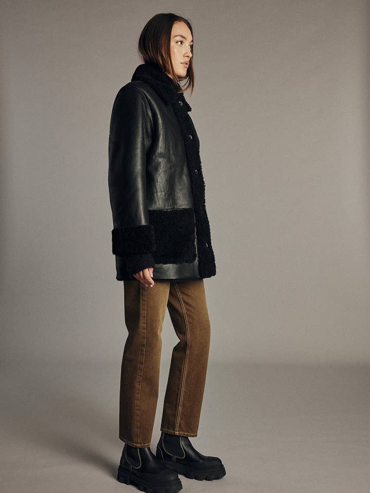 Nitah - Wholesale Coat - Women's - Fleece-lined skin Julien1