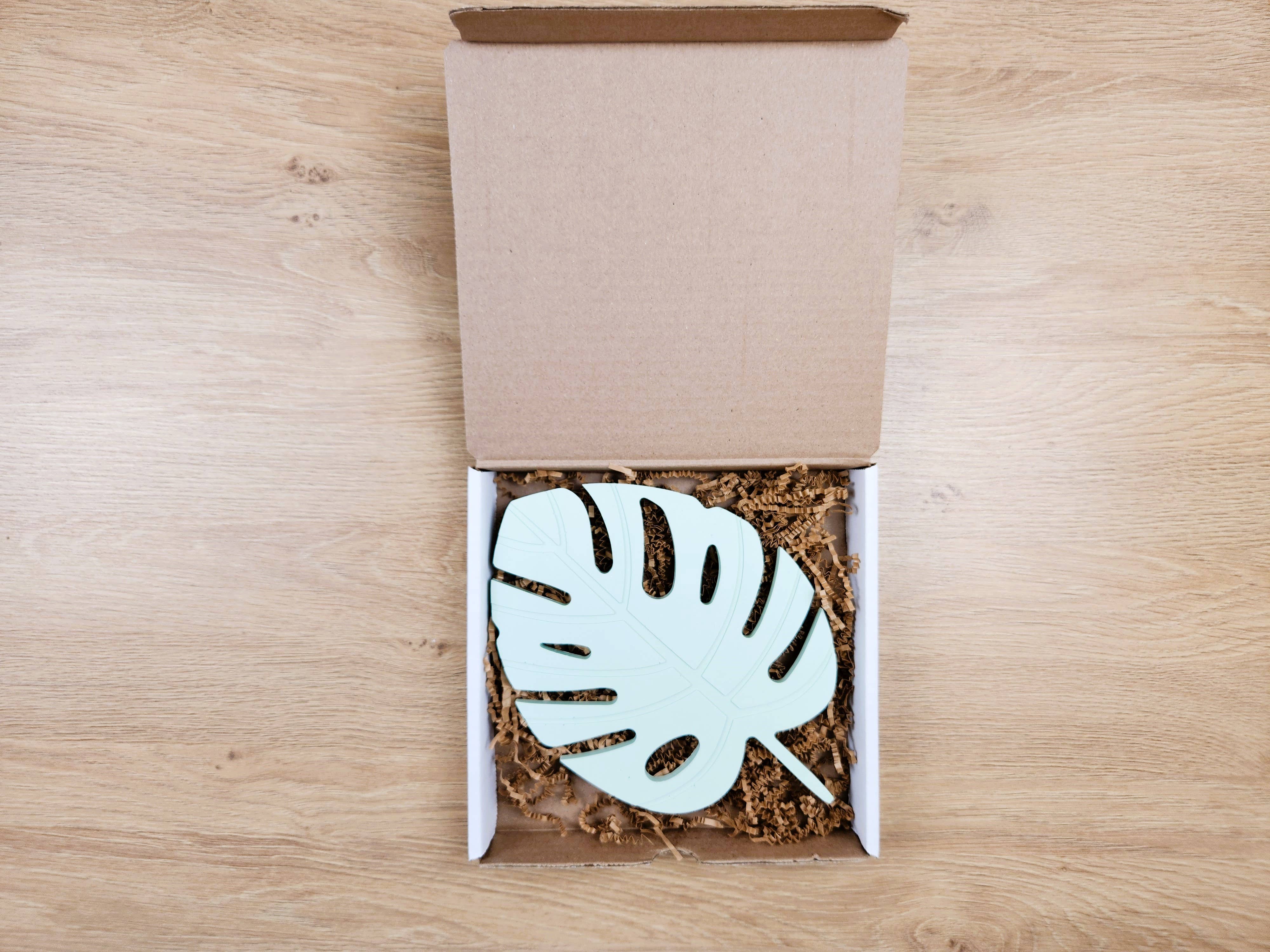 Three Springs Candle Co. – wholesale Jewellery dish – Monstera leaf Jewelry & Trinket tray | Trivet - Mint11