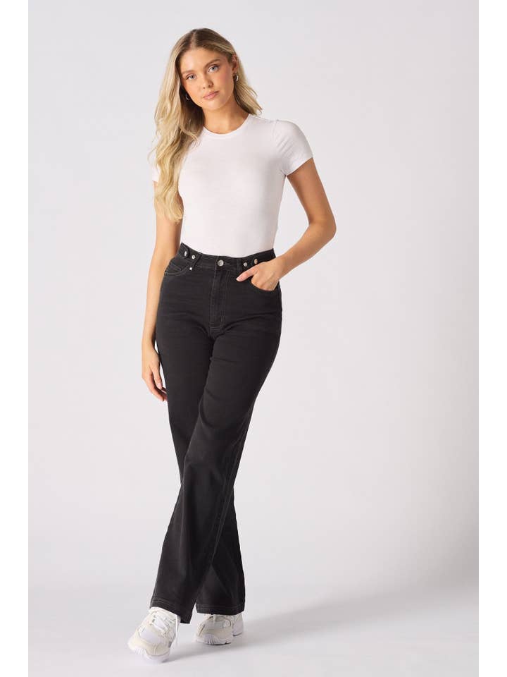 JMOJO UK Limited - Wholesale Jeans - Women's - ELYSI High Rise Sculpt Wide Leg Jeans - Black Wash4