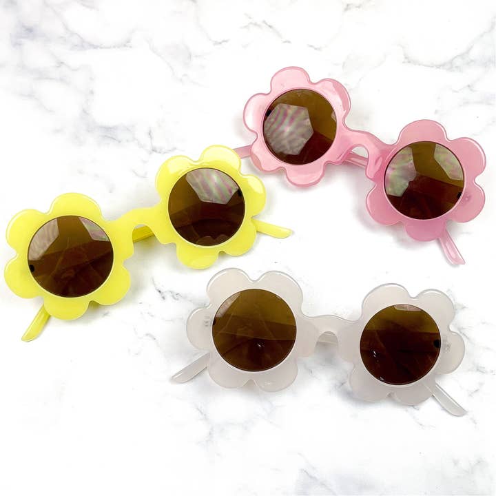 Daisy Sunnies - maat voor volwassenen voor wholesale door Brianna Cannon