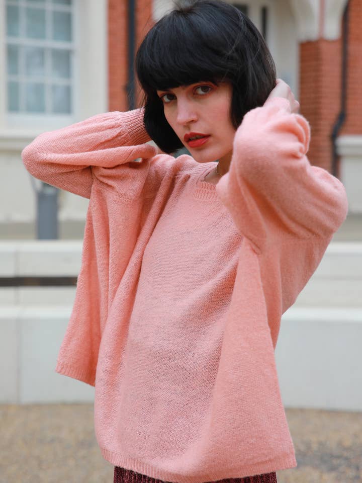 CY FASHION. LONDON - Wholesale Knitted jumper – Women′s - Balloon sleeves jumper3