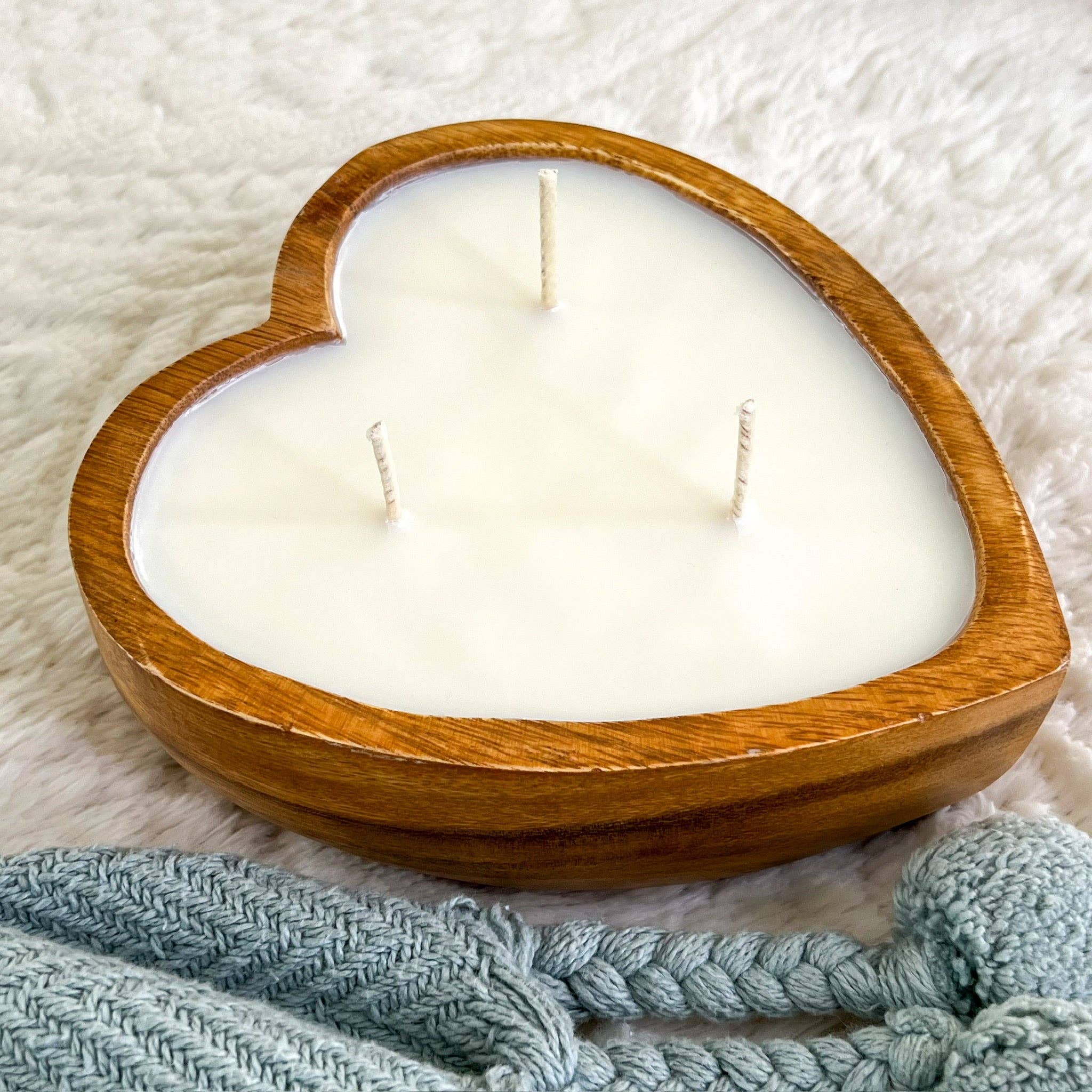 Wood Bowl Candle Supply - Wholesale Candle Holder - BOHO Candle Ready Acacia Wood 6" x 6" Heart Vessel2