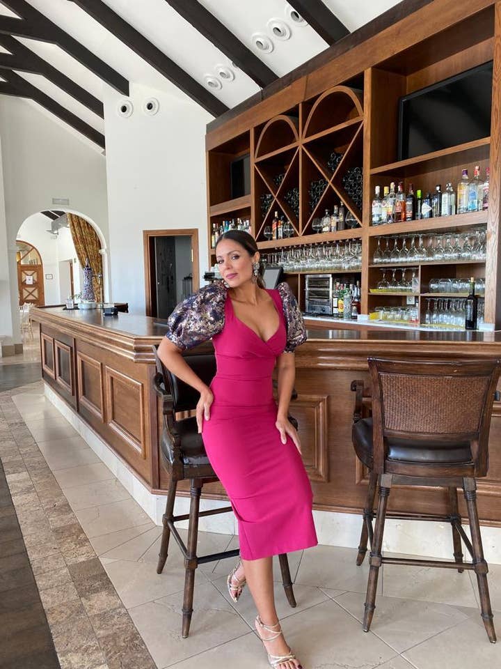 Kjole Mod 6012 for engroshandel hos Margarita Muñoz