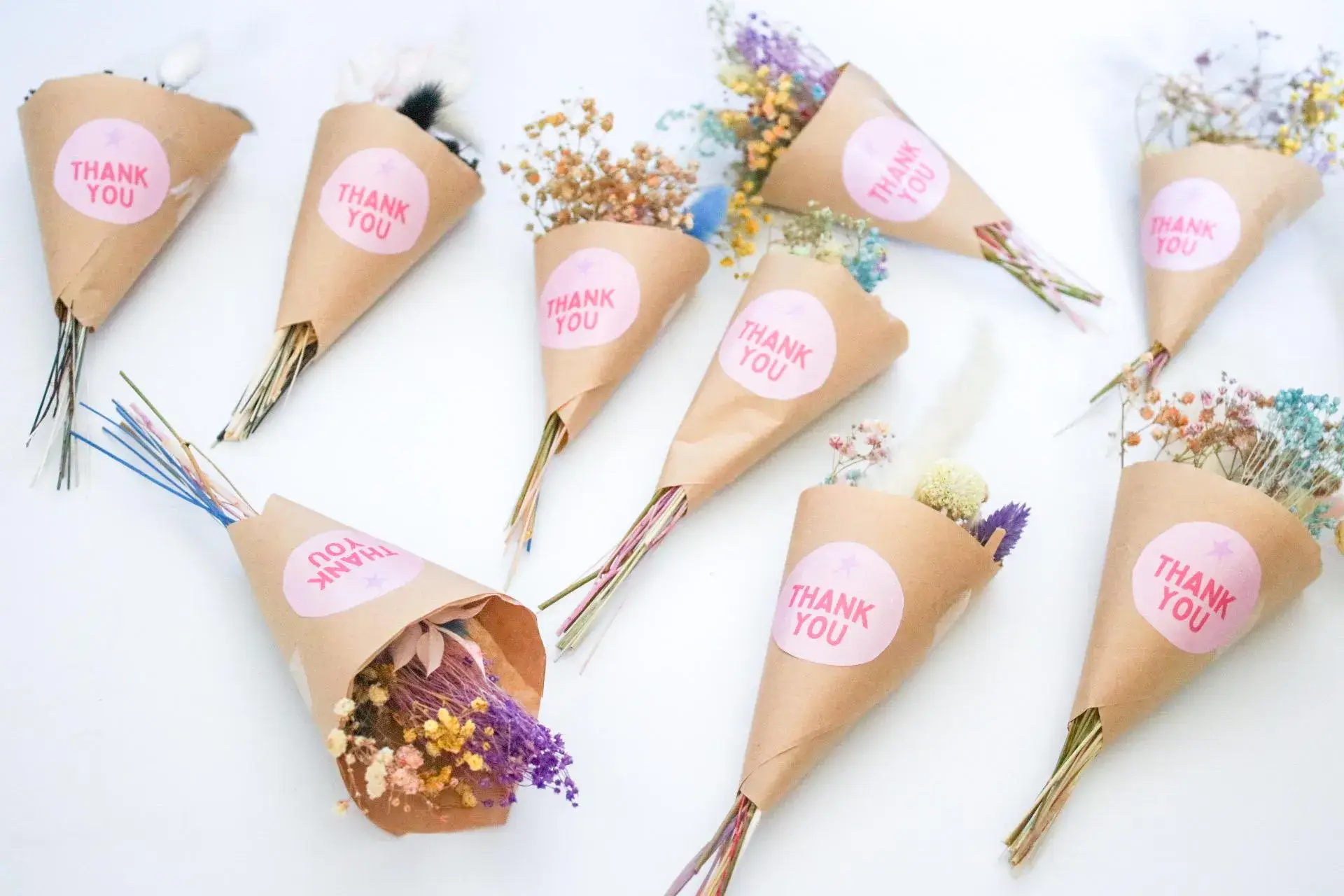 Wildestdreams.flowers - Wholesale Dried/Pressed Flowers - Mini Flower Bouquet rainbow, Gift For Her, Mini Dried Flower1