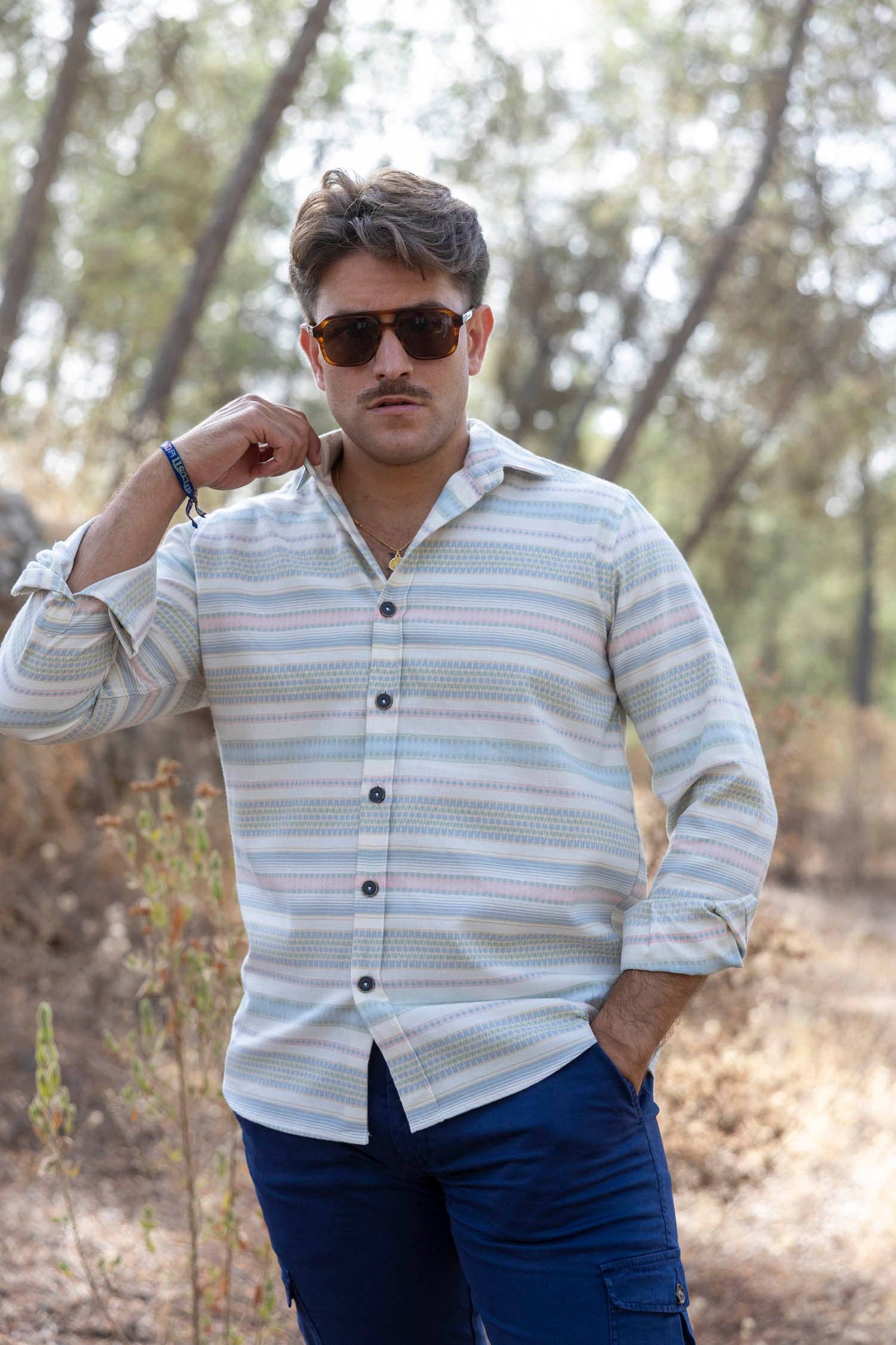 Custi Mikelo: Men's Clothing & Christmas Gifts – Engroshandel Skjorte med buttondown – Mænd – Pastel Etnisk Overskjorte | Jaca1