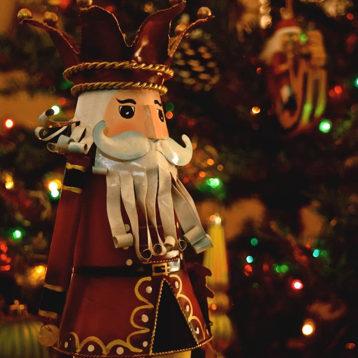 Fervor Candle Company - Wholesale Jar/Filled Candle - The Nutcracker Soy Wax Literary & Ballet Holiday Candle2