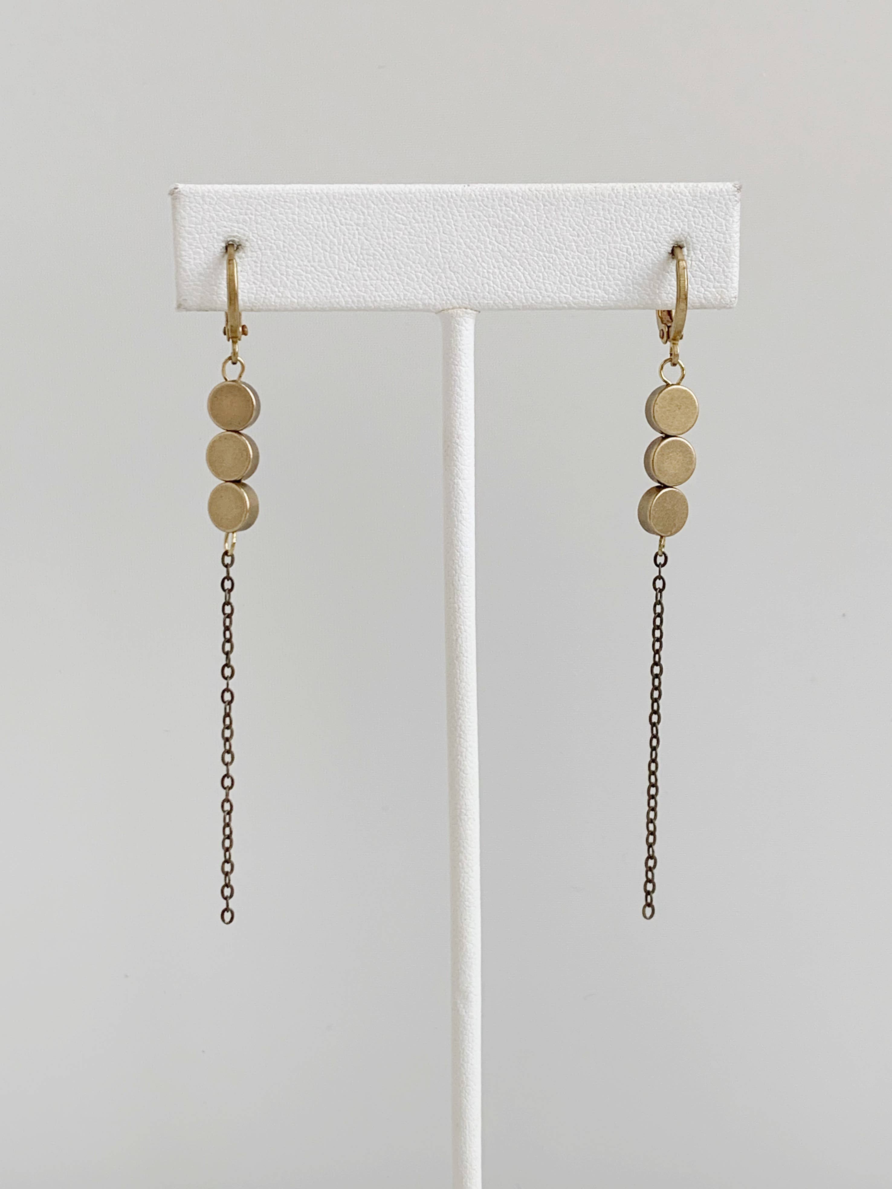 Bou Cou - Vendita all'ingrosso Orecchini pendenti - Orecchini a triplo cerchio con catena1