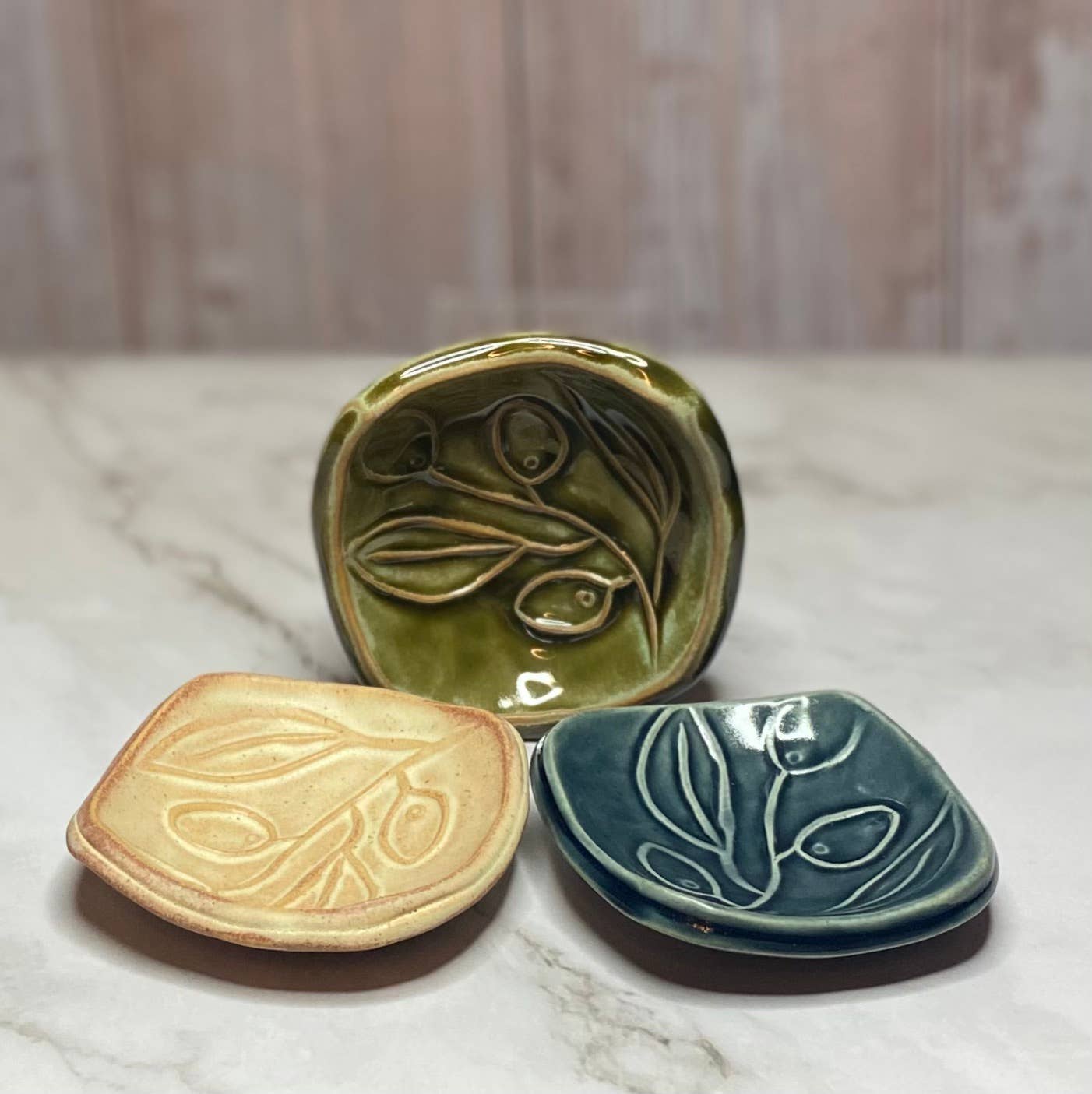 Crazy Green Studios – Engroshandel Skål til krydderier/dip – Håndlavede skåle til oliventapenade i rødt stentøj4