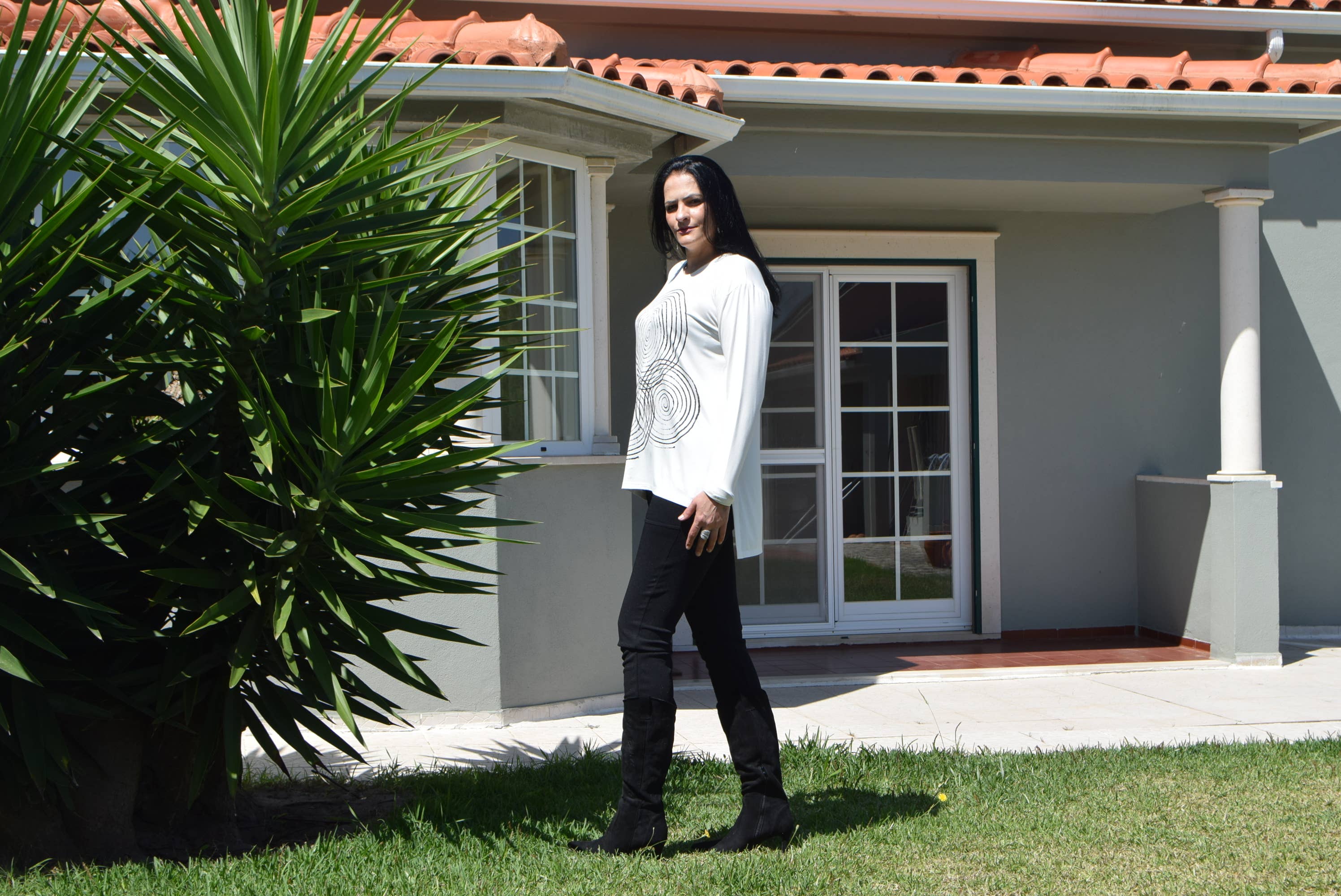 Torster & Ribeiro, Lda - CurvyShion – wholesale Tunika - Dam – Handmålad plusstor långärmad tunika EDVINA – storlekar L till 6XL4