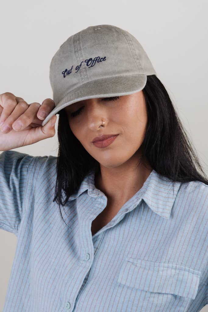 Crowned Free – wholesale Baseballkeps - Dam – Out of Office-hatt6