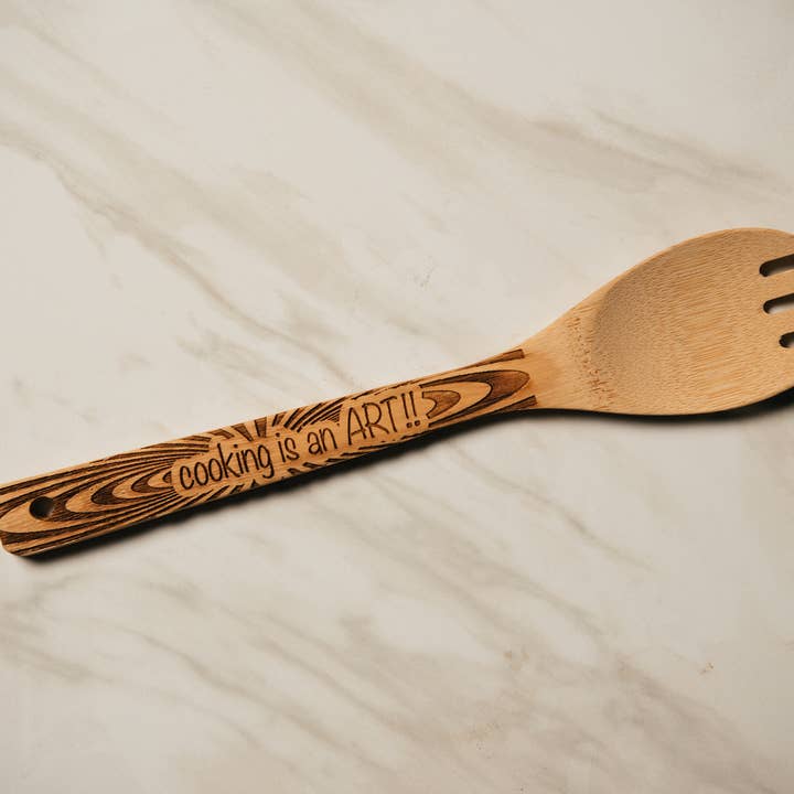 Madlavning er en kunst (Salat Scoop) for engroshandel hos Dom Chi Designs