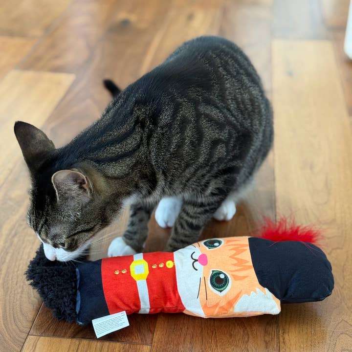 PetLondon - Wholesale Pet Toy - Cat - British Cat Guard Kicker Toy2