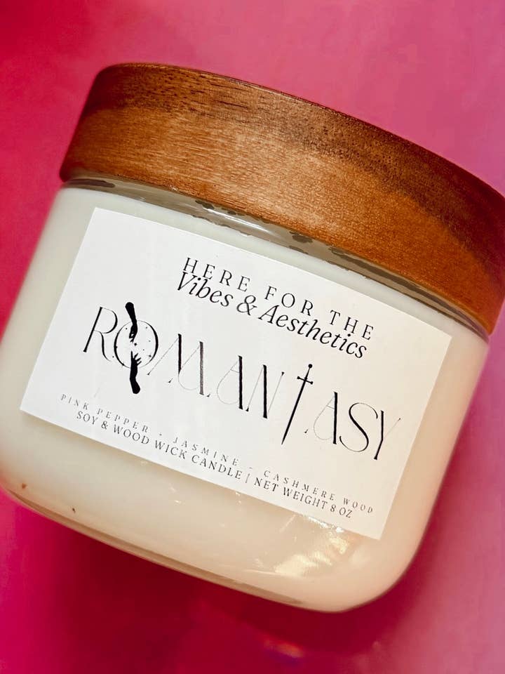 Bougie Vibes & Aesthetics | Romantasy (8 oz) pour la vente par The Nerf Herder Co.