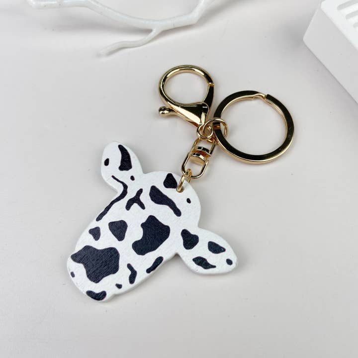 SoapElenGlen - Wholesale Keychain – Women's - Wooden bull head pendant keychain