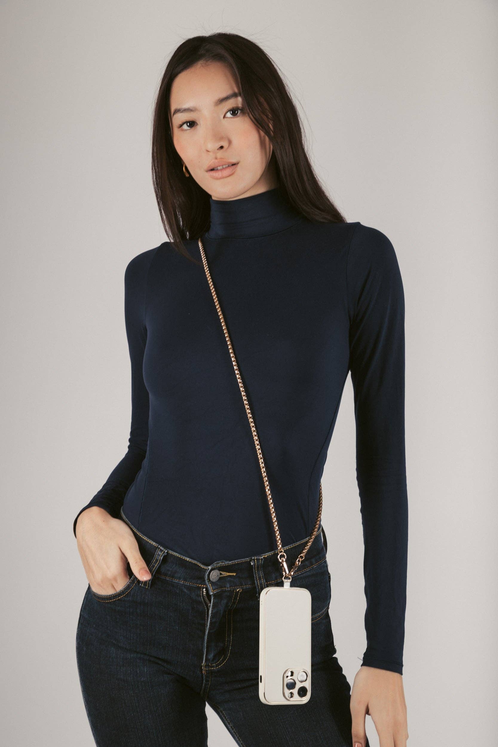 Eye Candy Los Angeles - Wholesale Phonecase Strap - Talia Box Chain Crossbody Phone Strap2