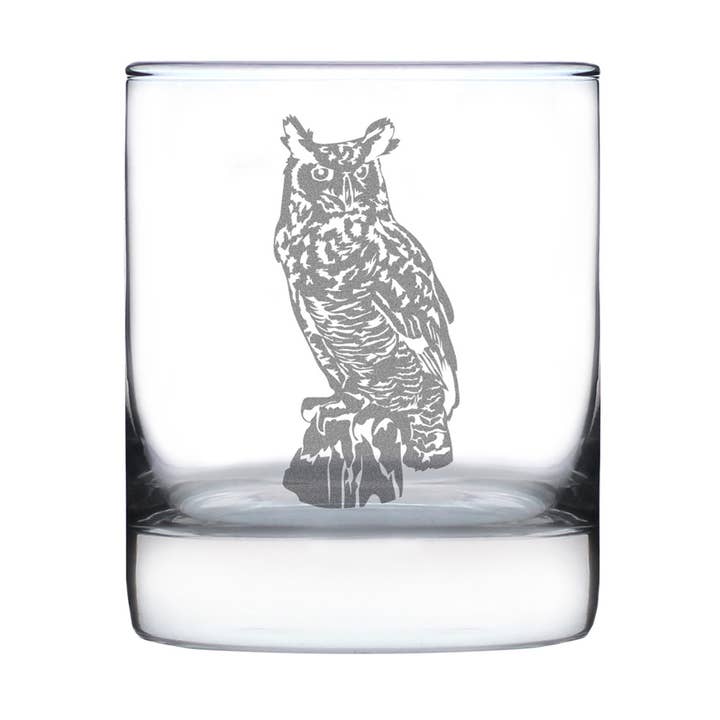 Verre à whisky Grand-duc - Cadeaux & Décorations Hibou pour la vente par bevvee