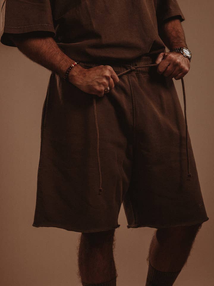 Pantaloncini da jogging marroni "the middle one" per la vendita all'ingrosso da parte di SIS PIGER