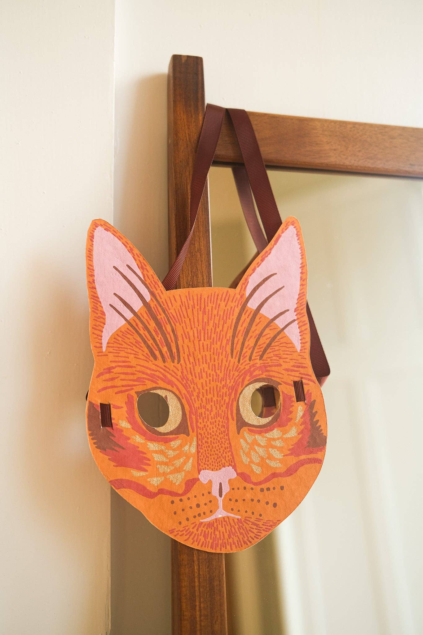 East End Press – wholesale Everyday greeting card – UK/EU: Cat Mask Greeting Card1