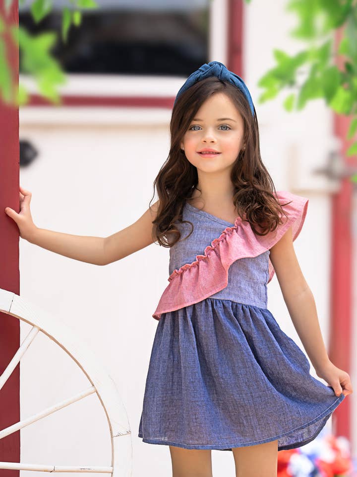 Amerikaanse Bries Ruffle Chambray Jurk voor wholesale door Mia Belle Girls • Wholesale