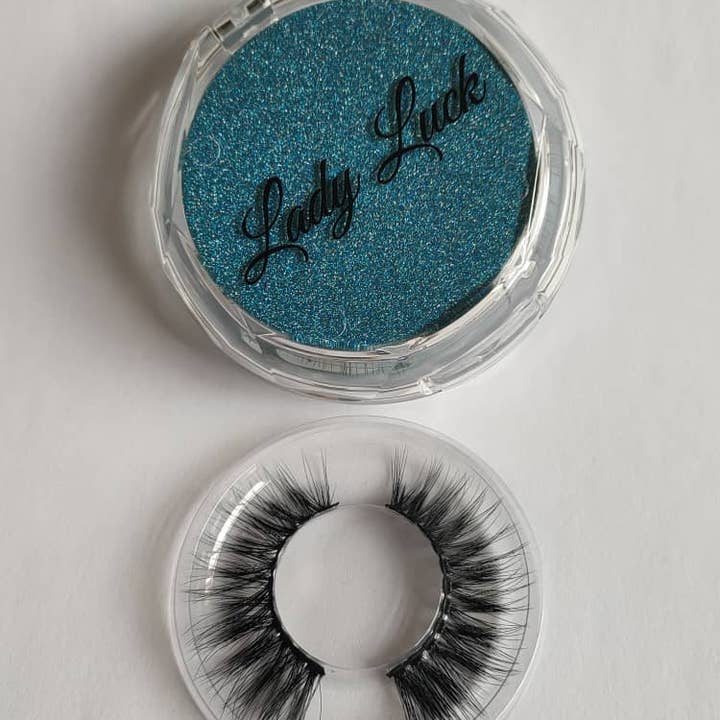 Lariat Lashes - Wholesale False/Fake Eyelashes - Lady Luck1