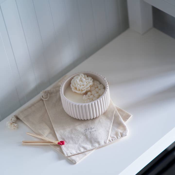 Studio Firaora - Wholesale Novelty Candle - SALEA - Jesmonite and Soy Wax1