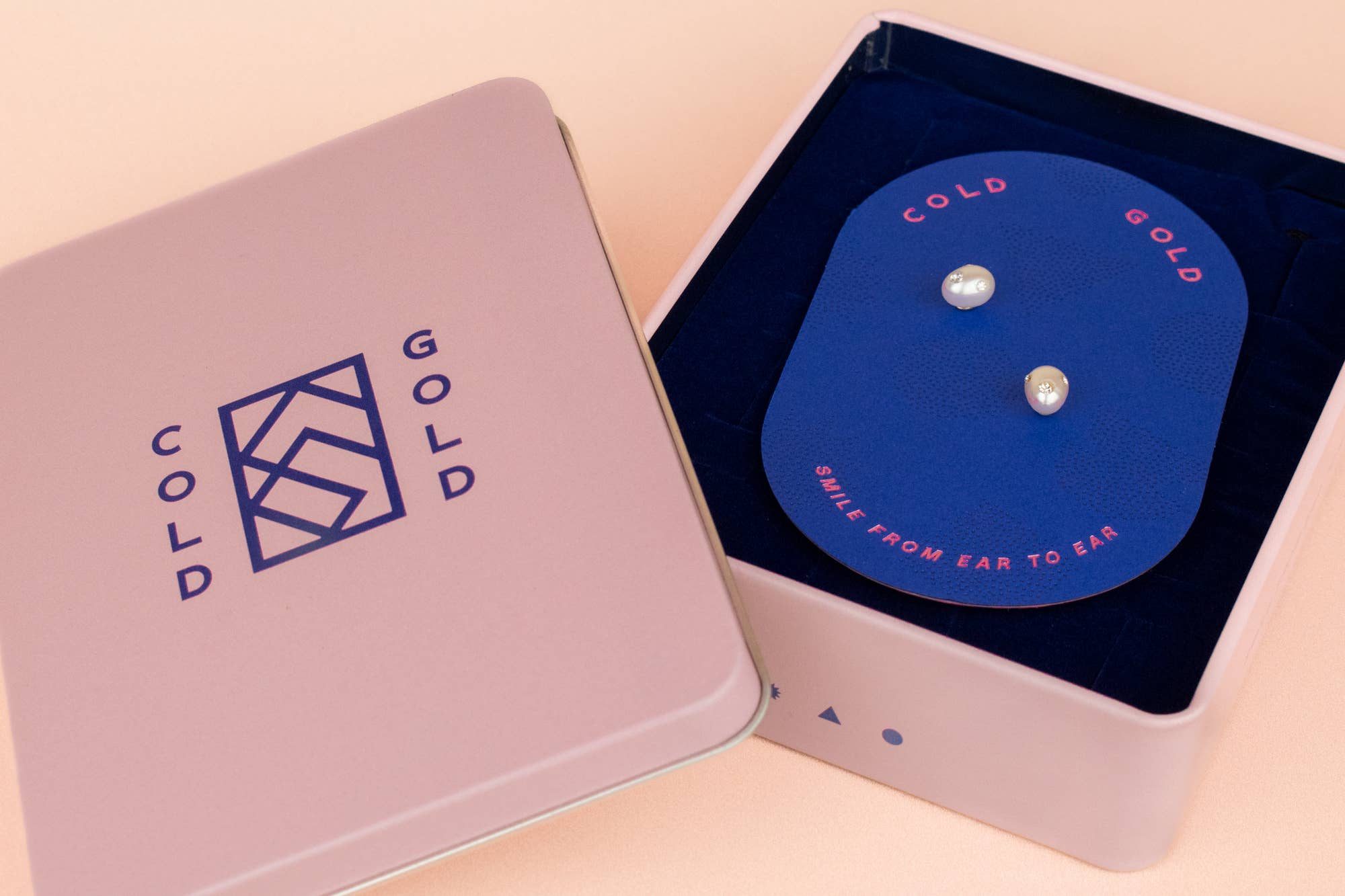 Cold Gold - Wholesale Stud/Post Earrings - The Aura Studs: Baroque Pearl and Crystal Gemstone Earrings5