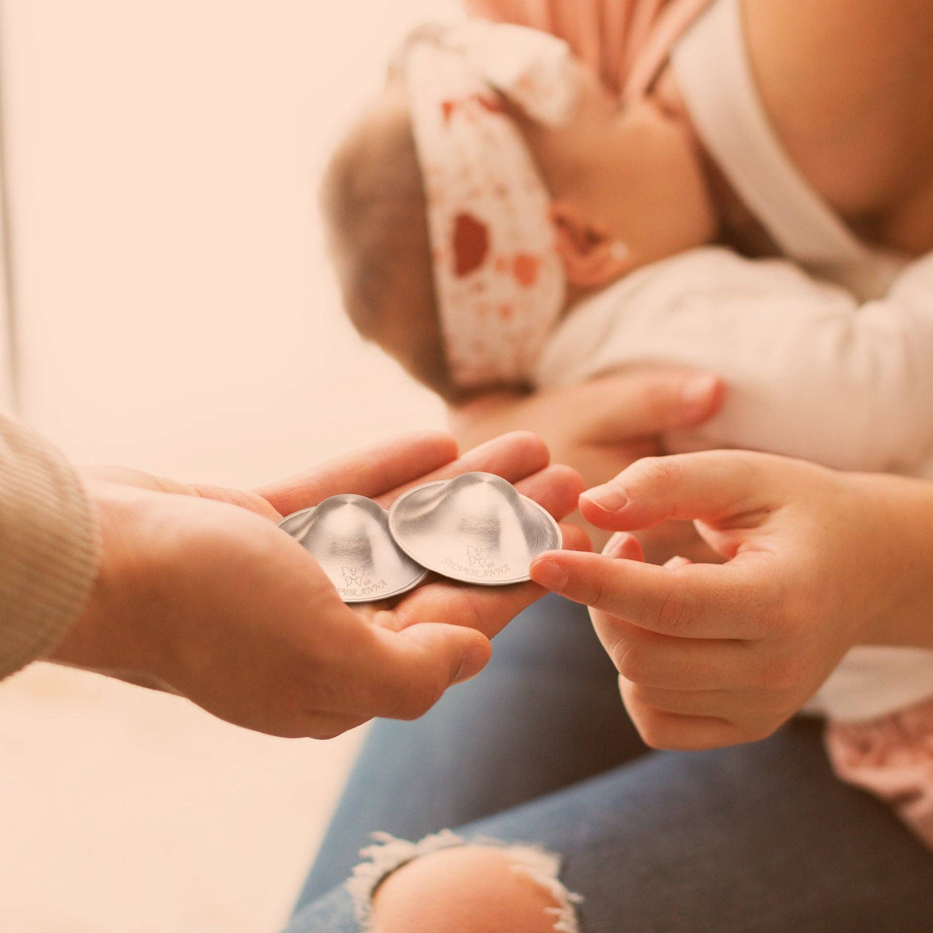 Silveranna Silver Nursing Cups - Vente Coussin d'allaitement - Maternité - Silveranna® protecteurs de mamelons en argent 9255