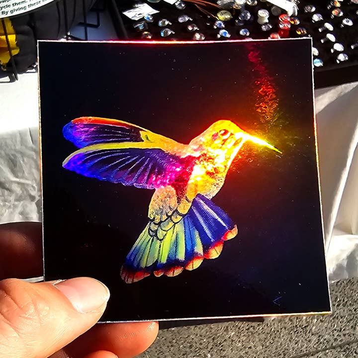 Autocollant en vinyle holographique Colibri pour la vente par MeerCatArt