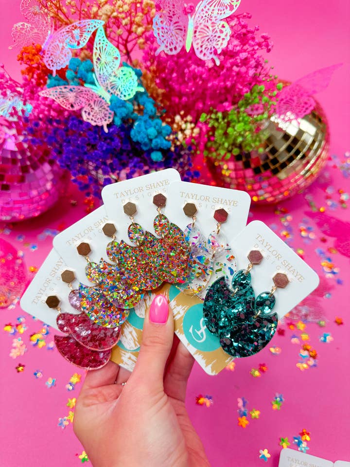 Gouttes Confetti Clara pour la vente par Taylor Shaye Designs