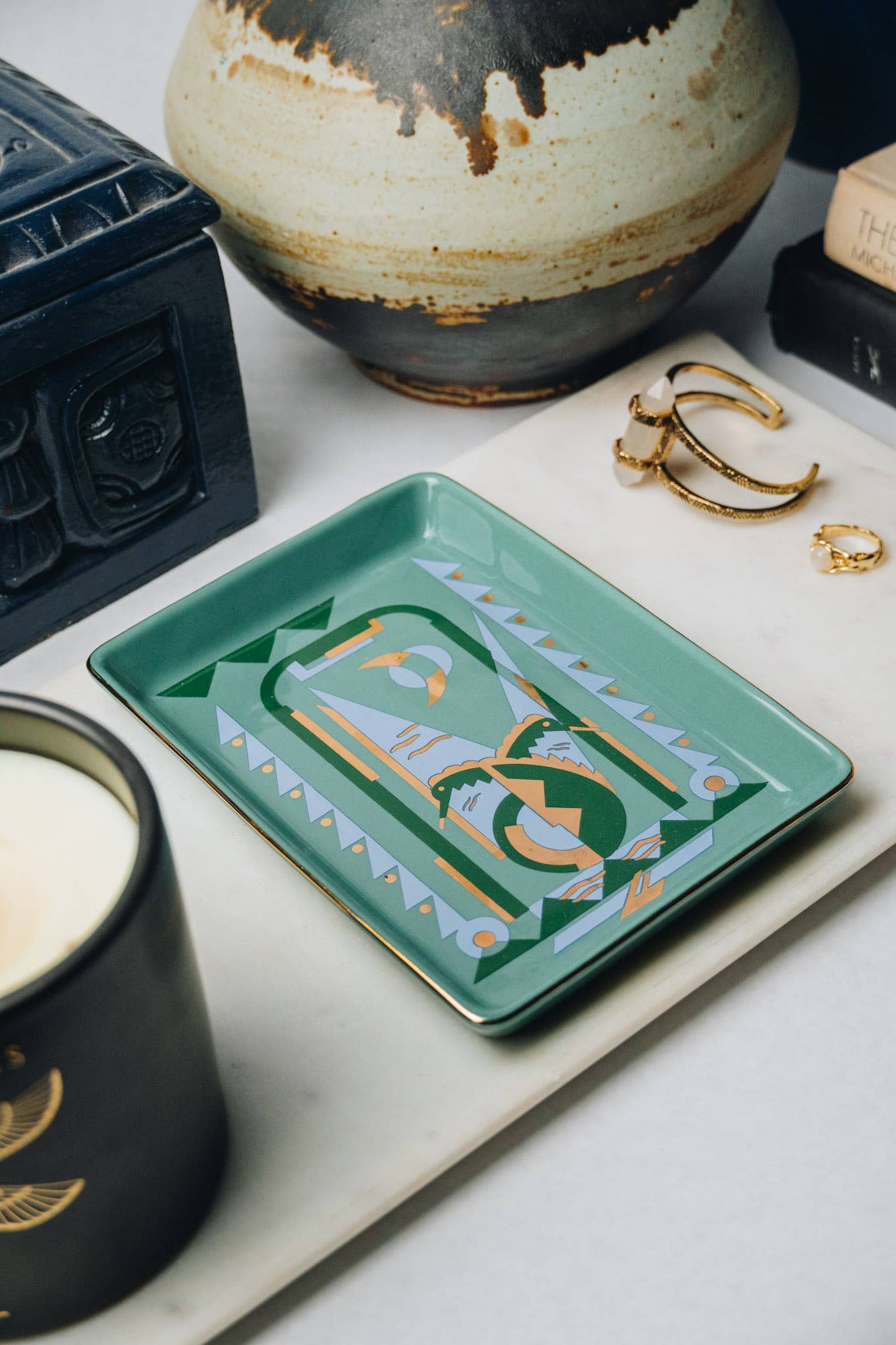 Spitfire Girl - Vendita all'ingrosso Vassoi decorativi - Vassoio in ceramica con motivo Art Deco e cavalluccio marino1