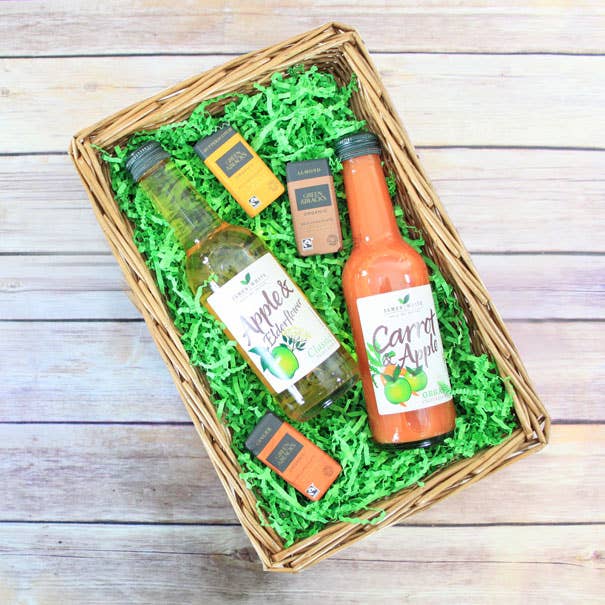 Candi Gifts – wholesale Basket – 10 x Natural Wicker Baskets, Trays, Empty Gift Hampers4