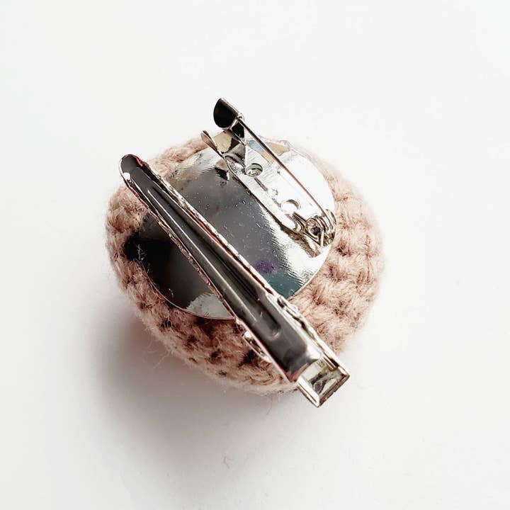 C Yarn Hut - Wholesale Brooch - Woodland Animals Brooch - Sloth2