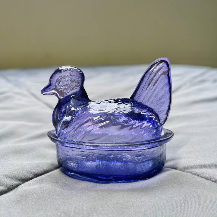 Kitchen One - Wholesale Decorative Plate/Dish/Bowl - Nesting Hen Bowl - LAVENDER | Hand Blown Glass