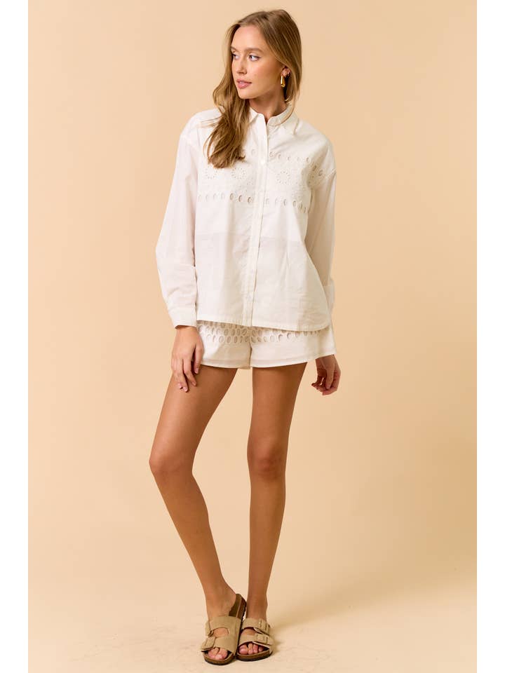 Lalavon - Wholesale Shorts - Women's - ILP4963 EMBROIDERED EYELET DETAIL SHORTS