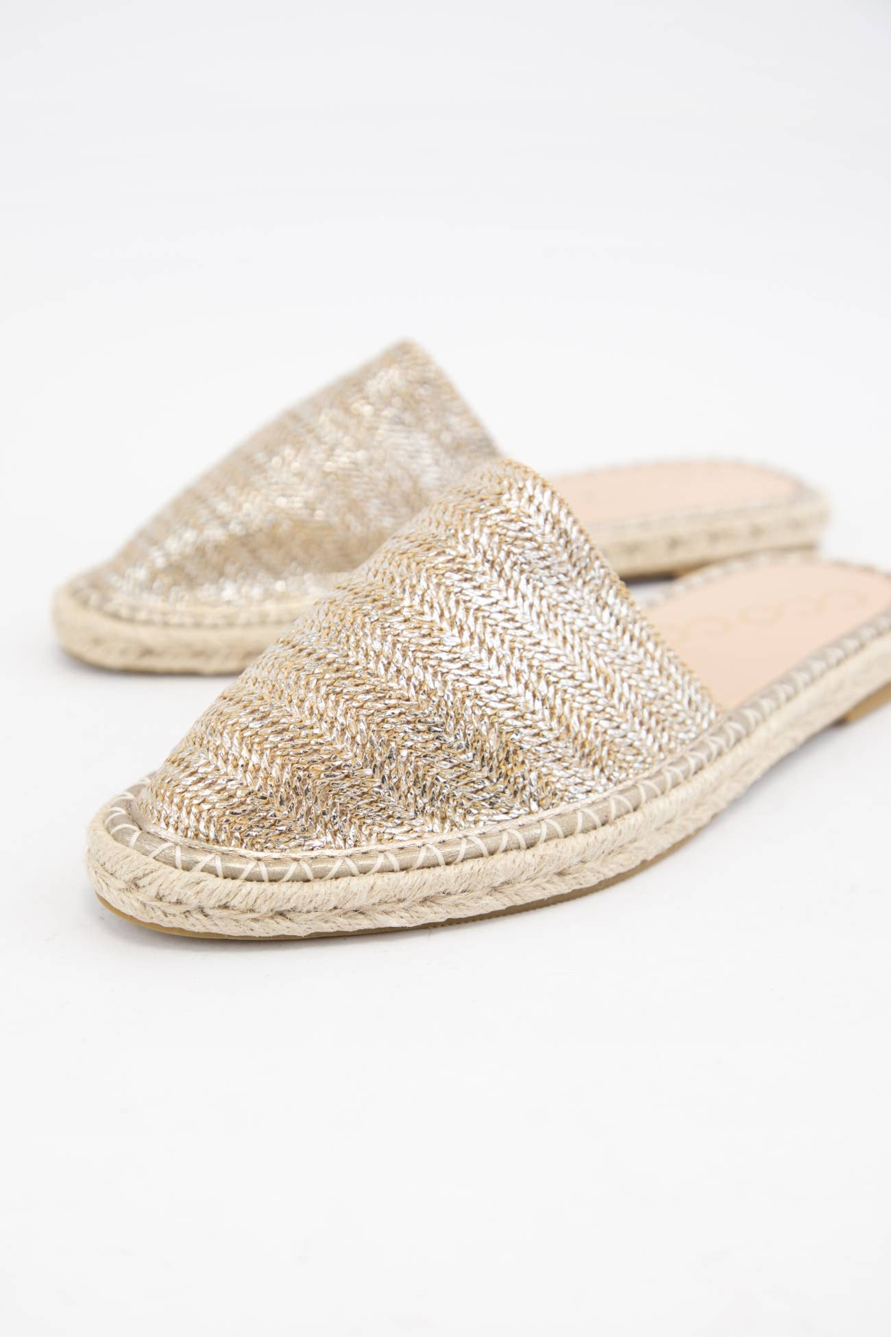 CCOCCI - Wholesale Flats - Women's - WEEKLY DEAL SOPHIE POINTED TOE EAPADRILLES FLAT2