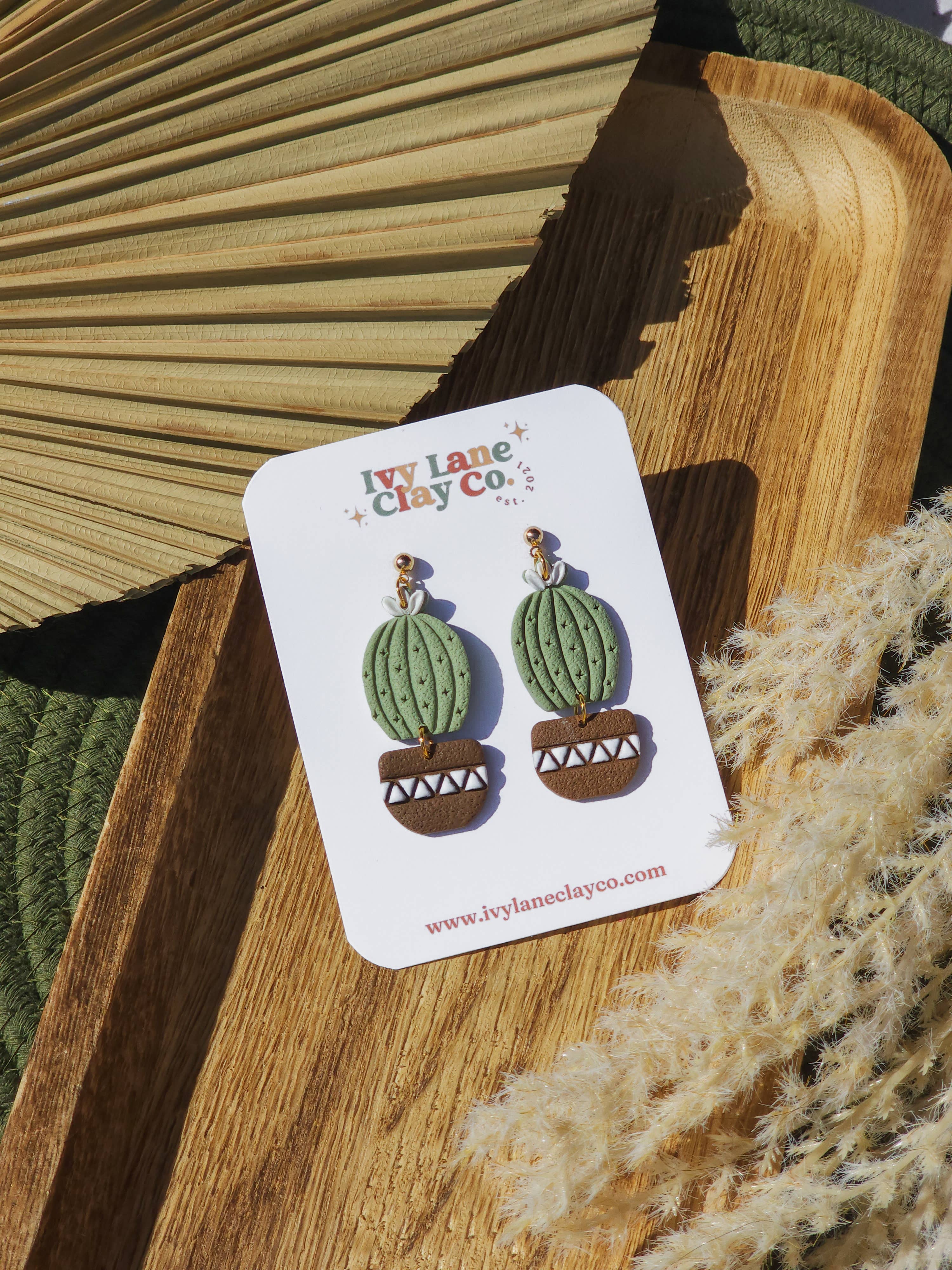 Ivy Lane Clay Co. - Vente Boucles d'oreilles pendantes - Plantes et pots | Cottagecore | Boucles d'oreilles en pâte polymère2