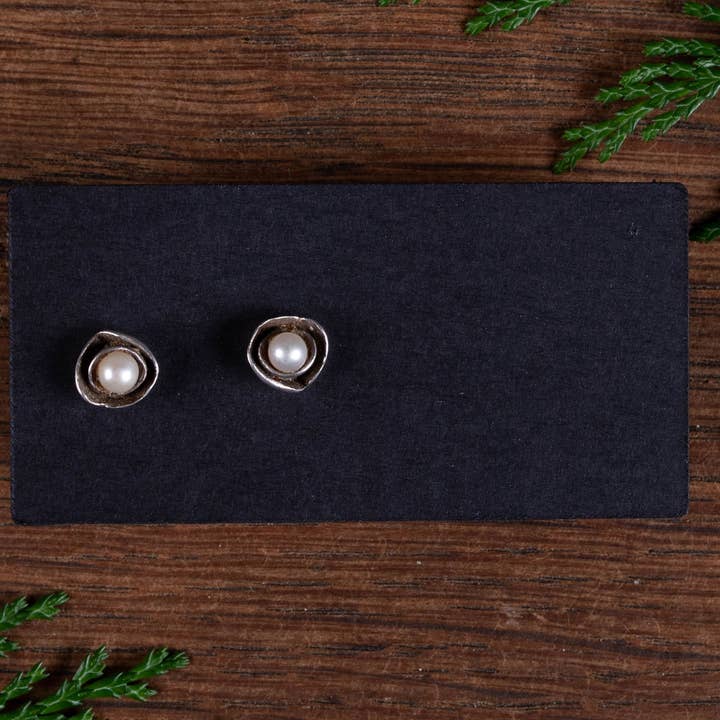 Kleine Ohrring-Display-Karten — 320 g/m² schwarze Karte für den Großhandel von Fernery Designs