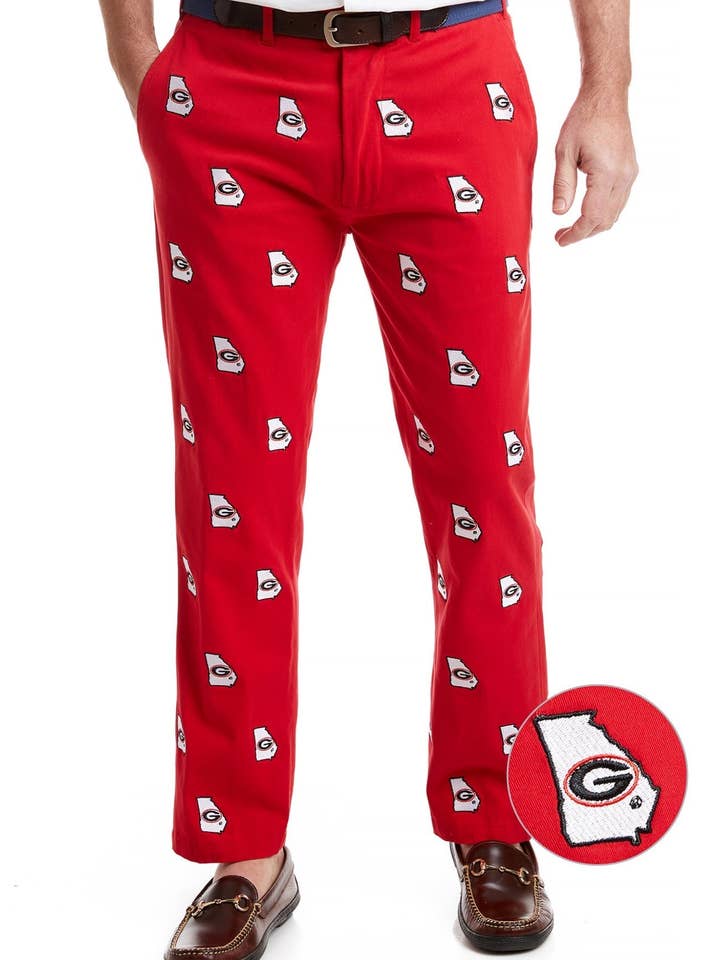 Collegiate Stretch-Twillhose Bulldog Rot mit UGA für den Großhandel von Castaway Clothing Nantucket Island