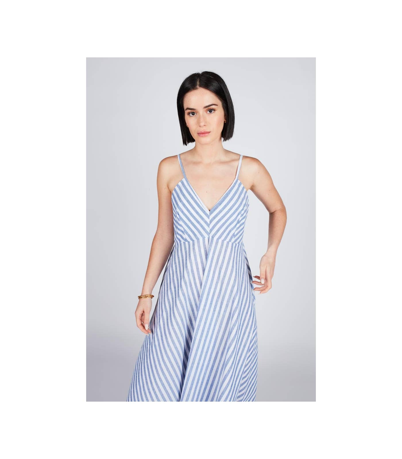 Blank Randig midiklänning i bomull med axelband för wholesale på Faire5