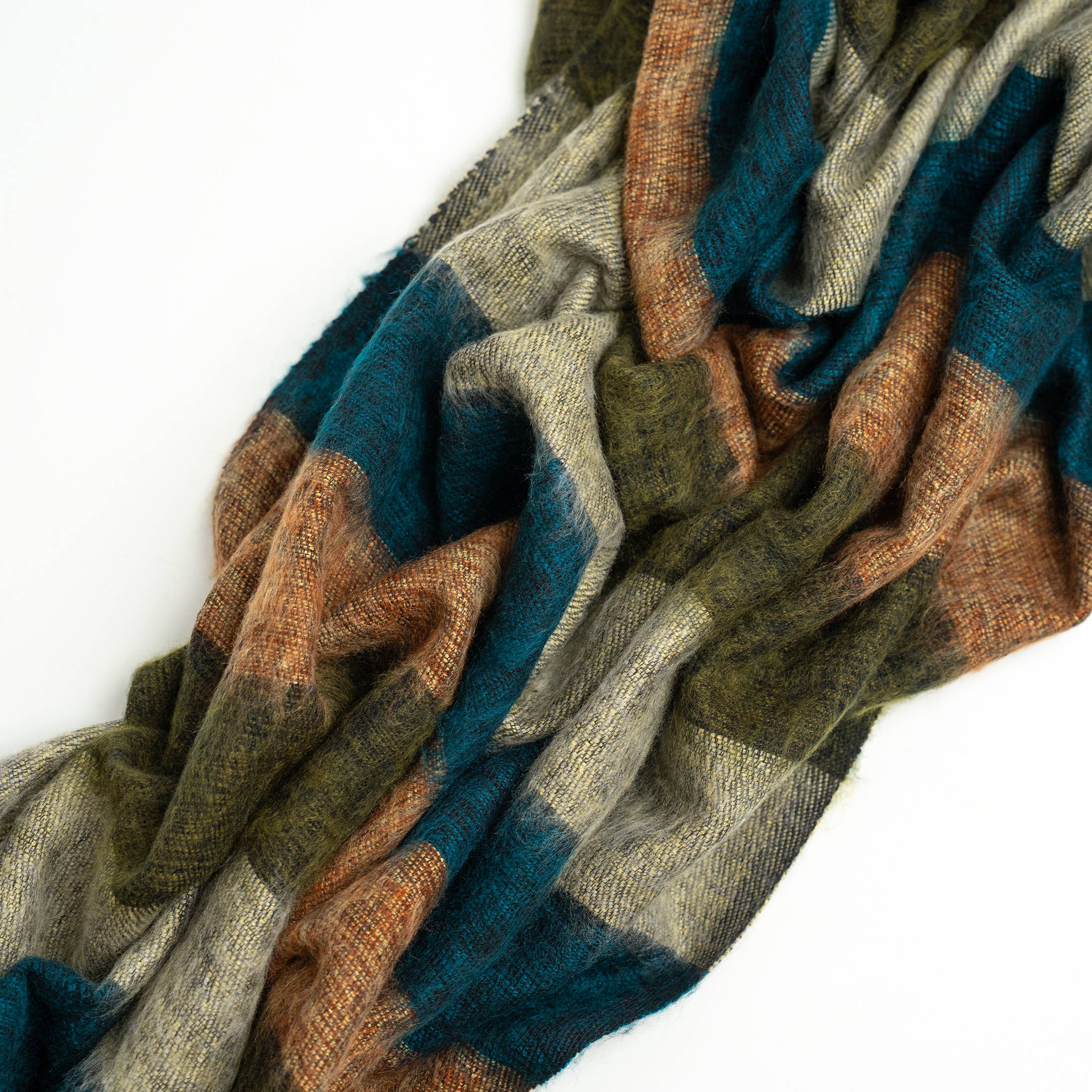 ART HIMALAYAN TRADING LTD - Vendita all'ingrosso Plaid - Coperta da viaggio extra morbida in lana di yak, 14,6 x 96", fatta a mano1