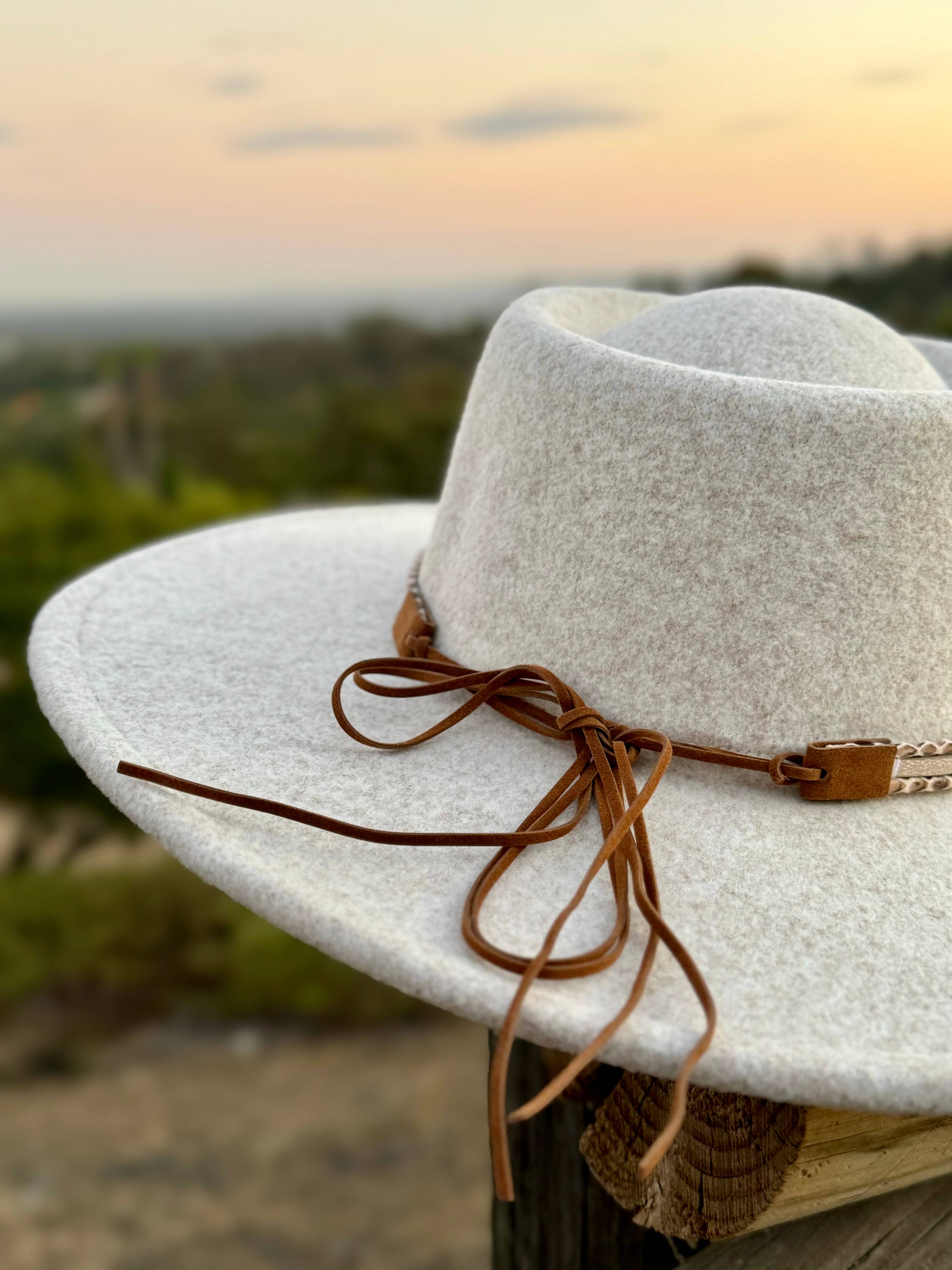 Justin & Taylor - Wholesale Fedora - Women's - Dundee | Felt Fedora with Python Accent Band4