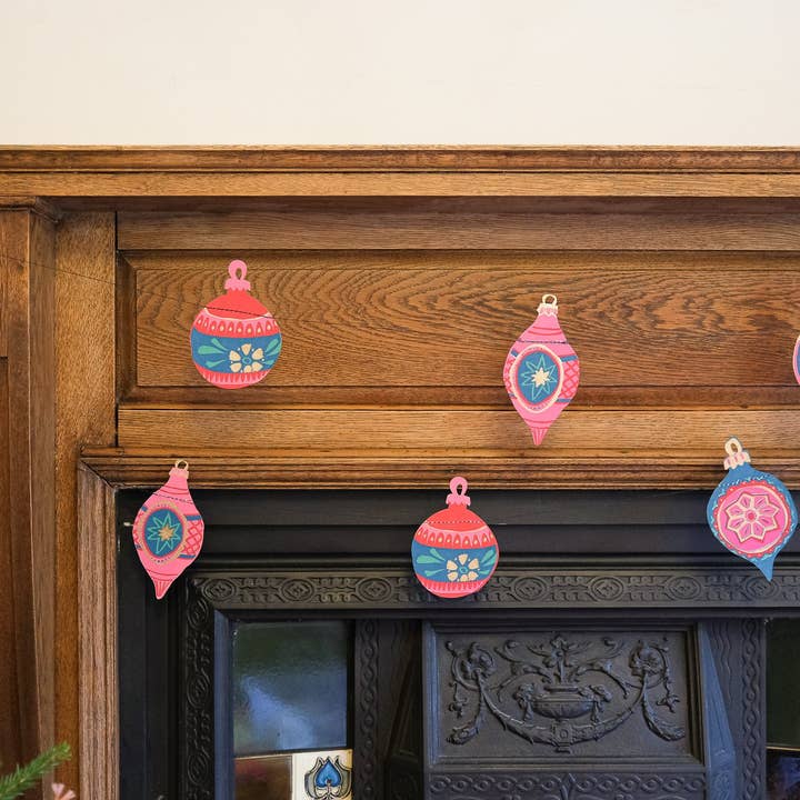 East End Press - Wholesale Bunting/Garland - UK/EU: Baubles Sewn Garland15