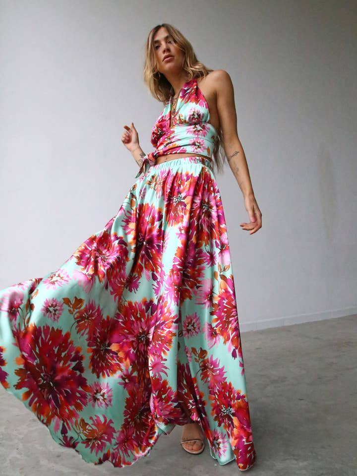 P4062 LONG CIRCLE SKIRT WITH SLIT MARINE PRINT for wholesale by Moqette