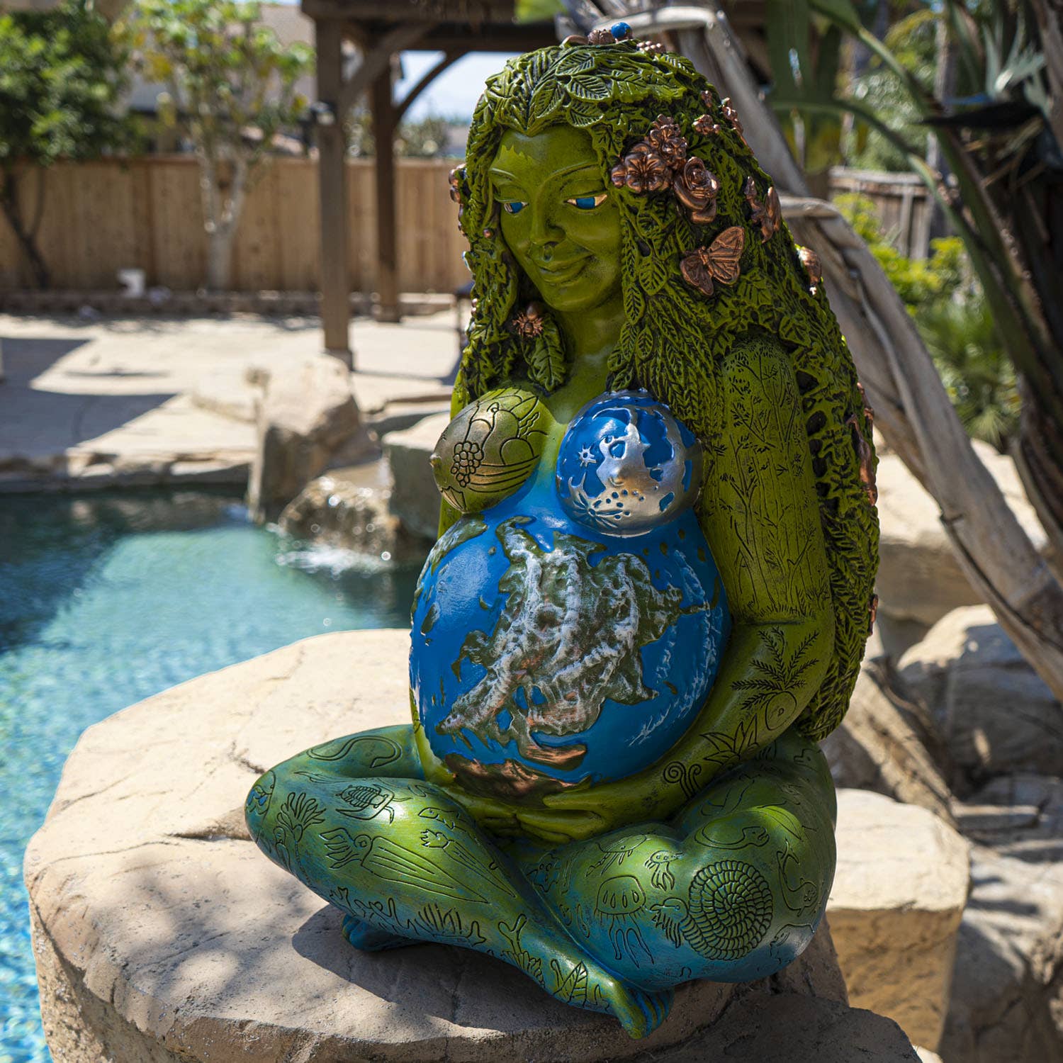 Pacific Trading - Wholesale Decorative Figurine - Millennial 24" Gaia Statue1