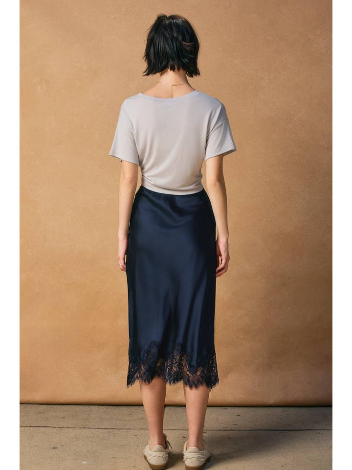 Dress Forum - Wholesale Skirt – Women’s - Dull Satin Lace Hem Pencil Skirt (1)2