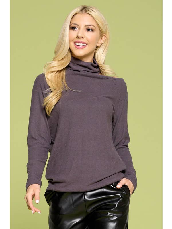 HOUTSKOOL Made in USA Charcoal Cold Shoulder gebreide top met rolkraag voor groothandel op Faire3