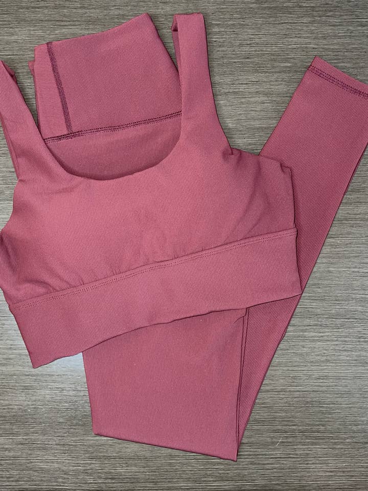 Maroon Aktiv slid sæt for engroshandel hos You and Allure