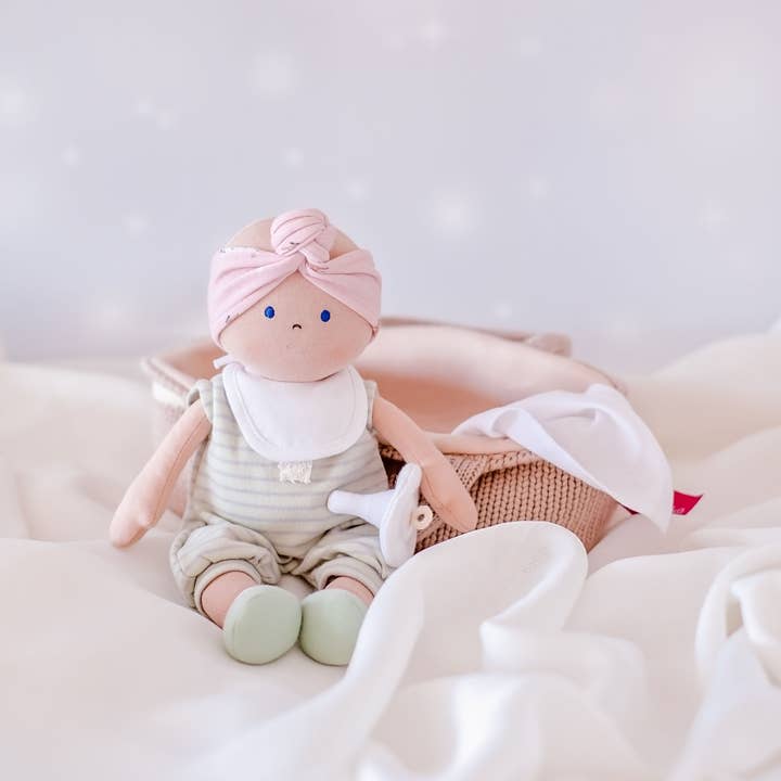 Tikiri Toys LLC - Wholesale Doll - Kids - Knitted Carry Cot w/Remi Baby Light Skin, Soother & Blanket