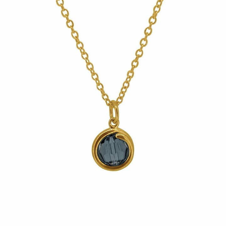 Collana in oro delicato sfaccettato con cristalli blu indaco per la vendita all'ingrosso da parte di Maree London